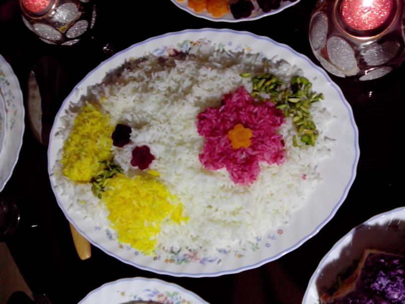 عکس تزیین برنج با رنگ لبو