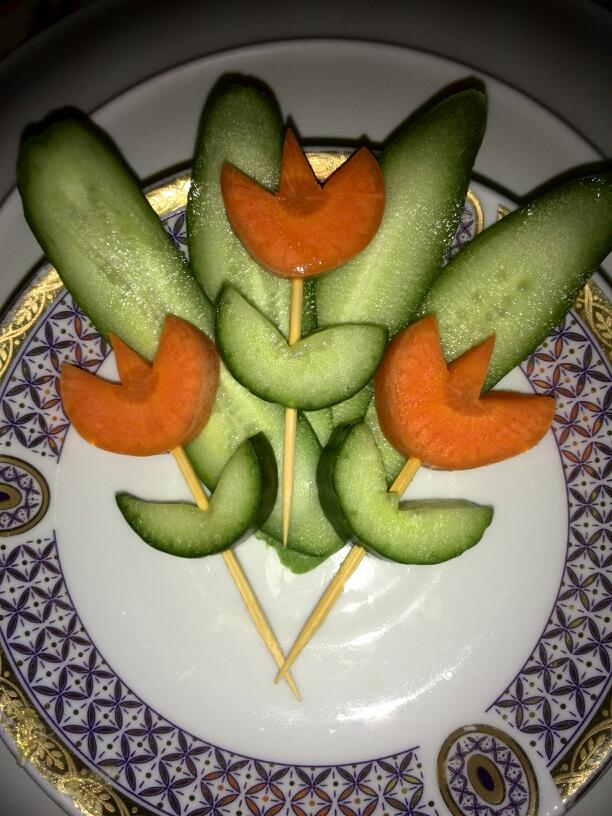 تزئین هویج و خیار