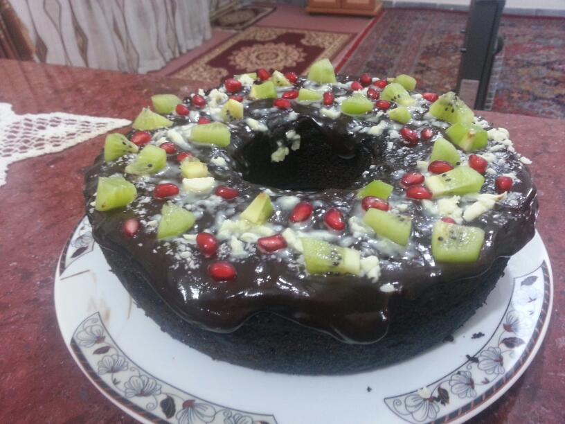 عکس کیک موز با روکش شکلات
