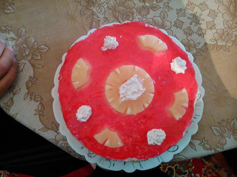 عکس کیک اسفنجی با رویه ژله