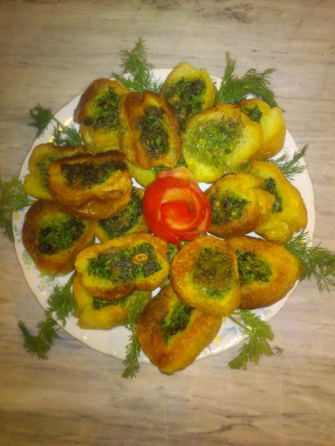 عکس کوکو سبزی با نون باگت