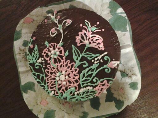 کیک شکلاتی با کرم آیسینگ