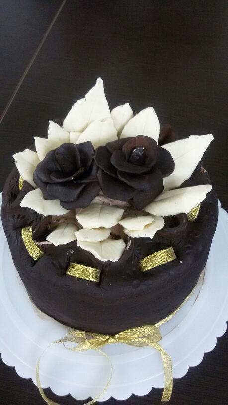 عکس کیک با خمیر شکلات