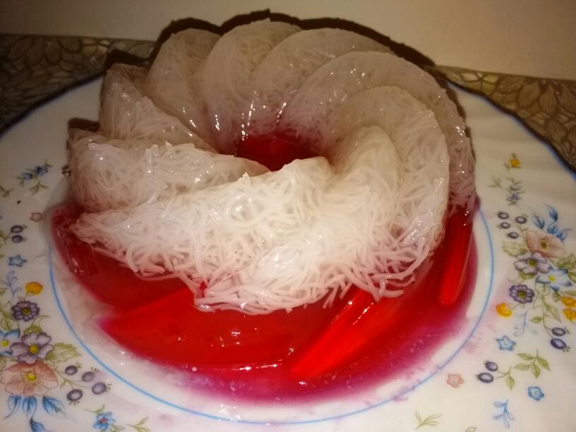 عکس اینم ژله فالوده من خوشمزس