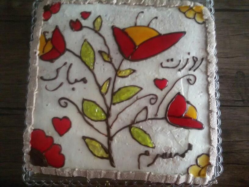 عکس کیک با تزیین ژله نوشتاری