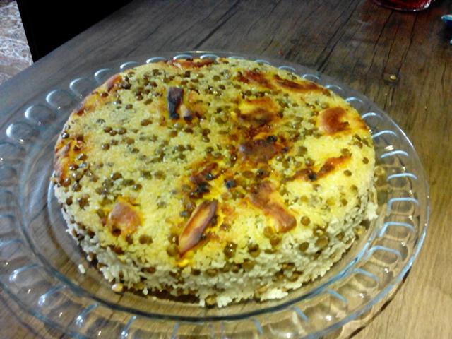 عدس پلو با ته دیگ مرغ