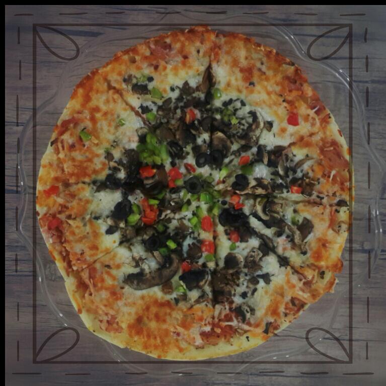 پیتزا با نون لبنانی
