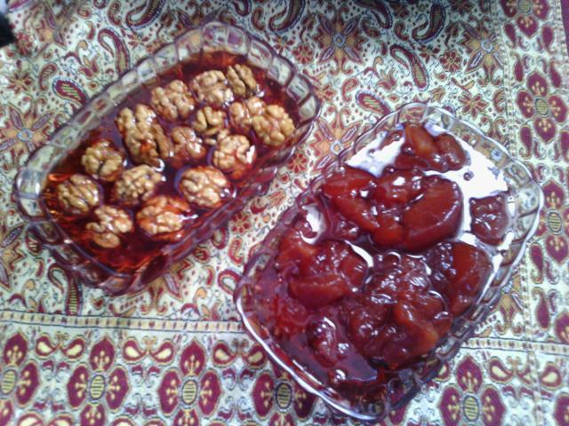 عکس مربای به و گردو