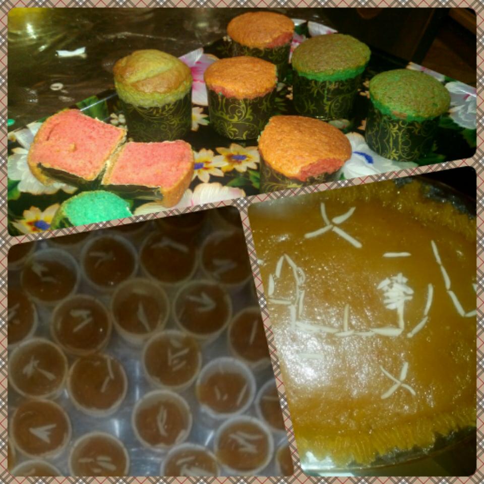 کیک فنجونی رنگی و حلوای نذری :-)