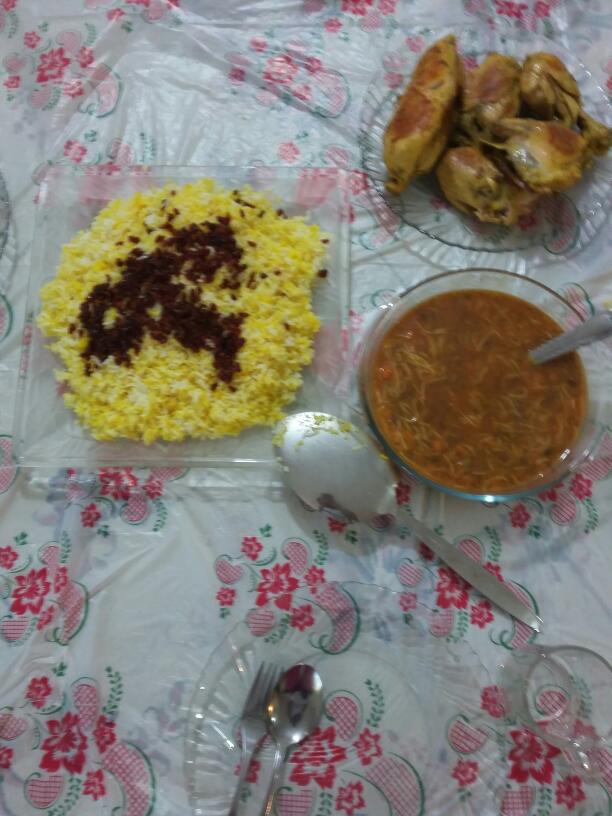 عکس برنج و مرغ همراه با سوپ