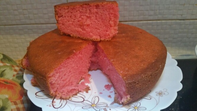 کیک قرمز خونگی با ژله