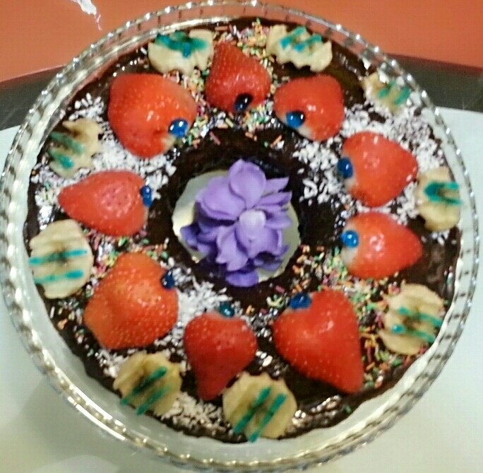 کیک موز با روکش شکلات