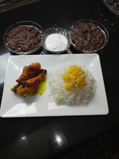 عکس فسنجون و مرغ رعفرونی