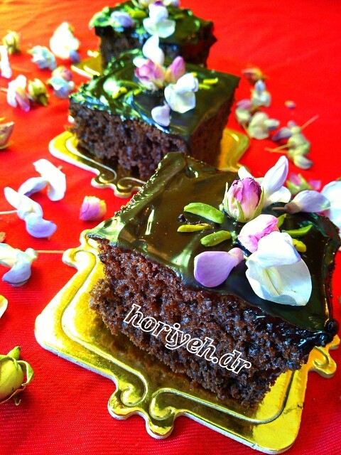 عکس کيک شکلاتي با روکش گاناش