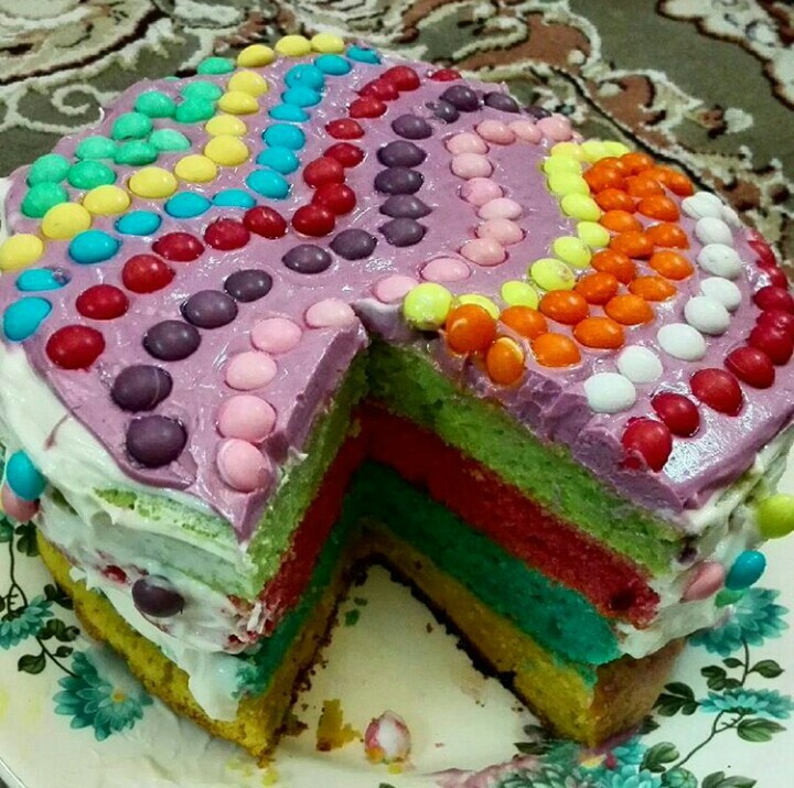 کیک رنگی