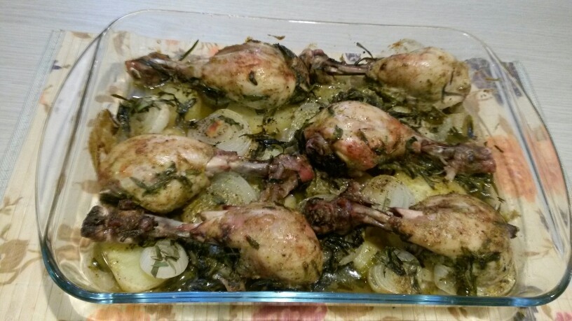 عکس خوراک ران مرغ و سیب زمینی