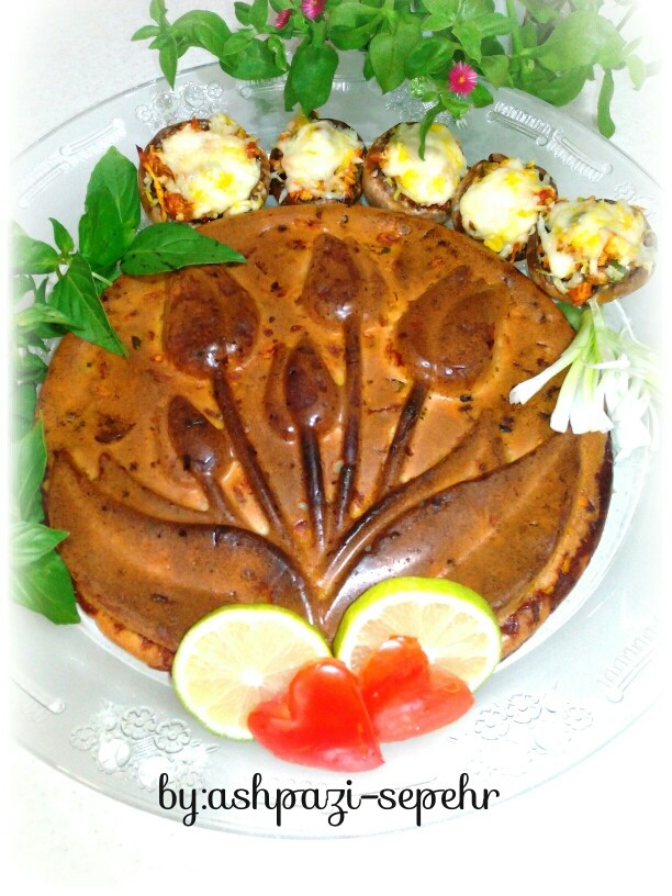 عکس کیک گوشت به همراه قارچ شکم پر