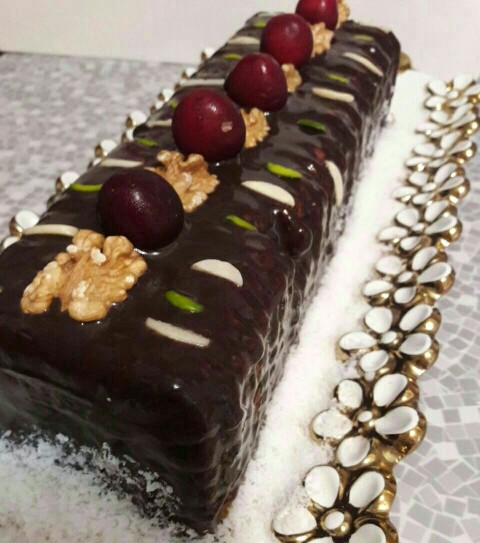 عکس کیک با روکش شکلات