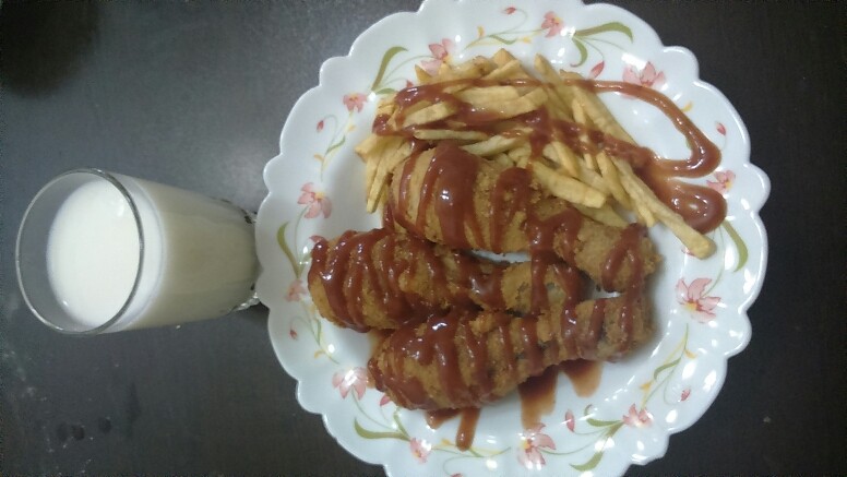 عکس مرغ سوخاری و سیب زمینی رستورانی 
