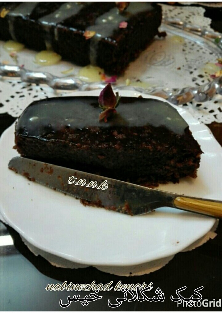 عکس کیک خیس شکلاتی با کرم پاناکوتا