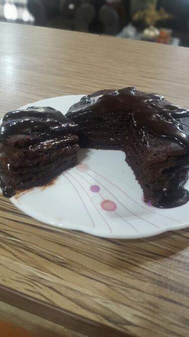 کیک شکلاتی پنکیک