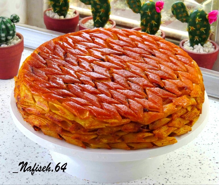 عکس کیک پاستا با گوشت و پنیر