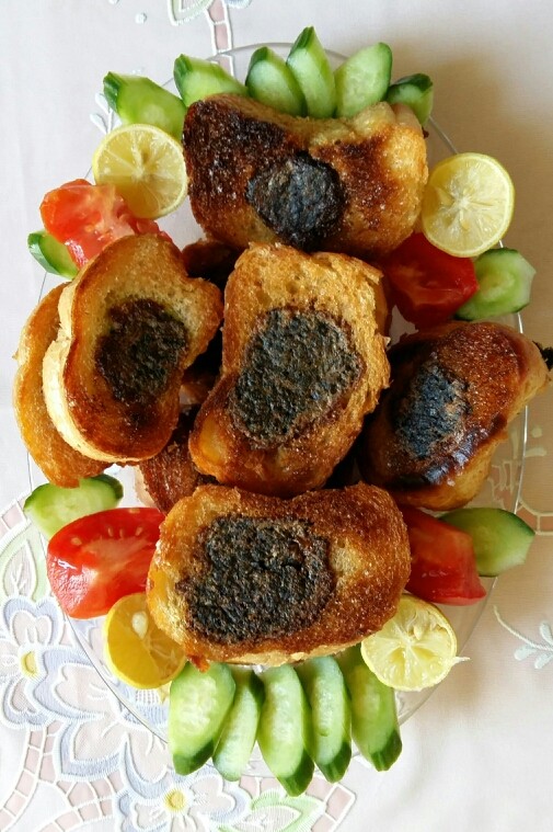 عکس کوکو سبزی با نون باگت