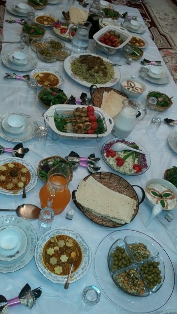 عکس سفره ی پا گشا خواهر شوهرم