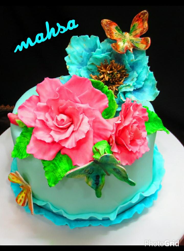 عکس کیک فوندانت با گلهای شکری