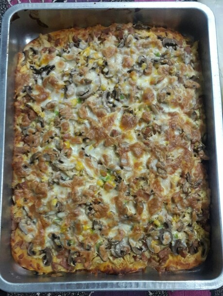 پیتزا مرغ و قارچ (کاری)