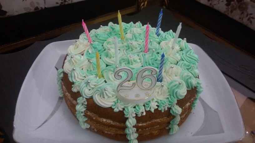 کیک اسفنجی برای تولد همسرم