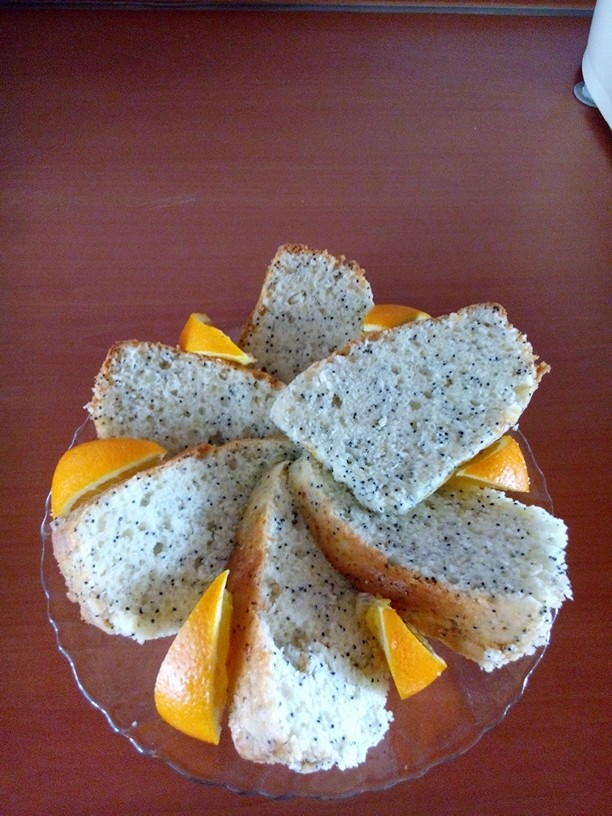 عکس کیک پرتقالی با تخم خرفه... 