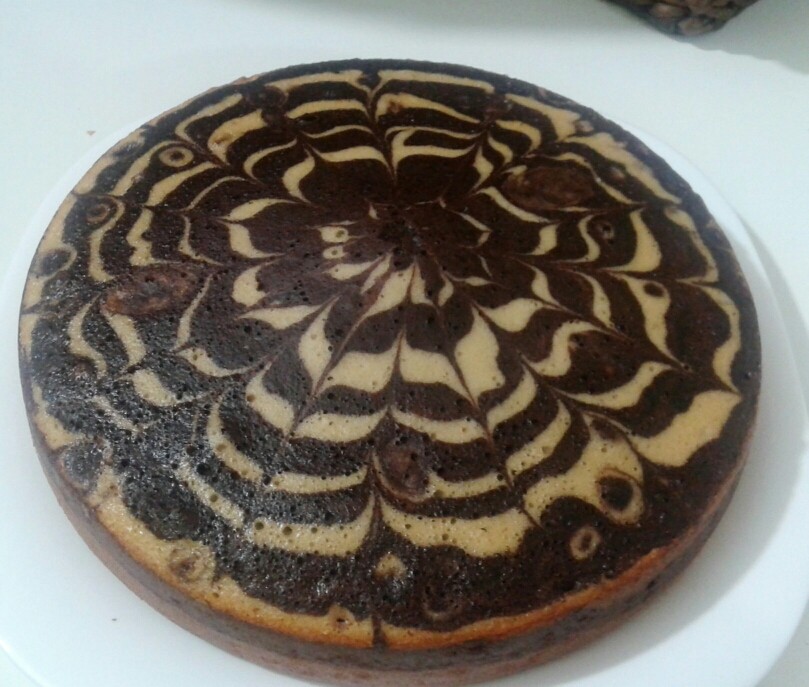 کیک دورنگ(زبرا کیک)