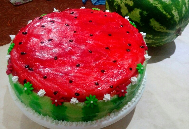 کیک هندوانه با فوندانت 