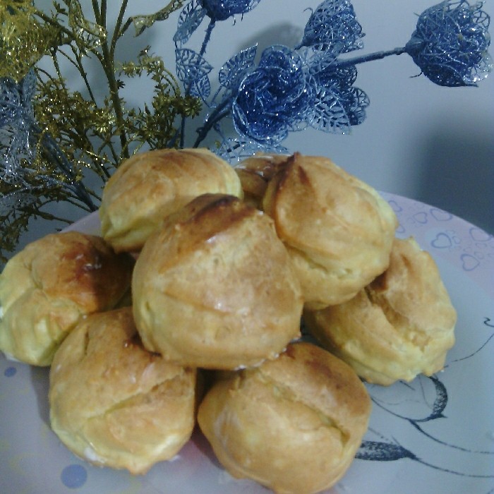 عکس نان خامه ای