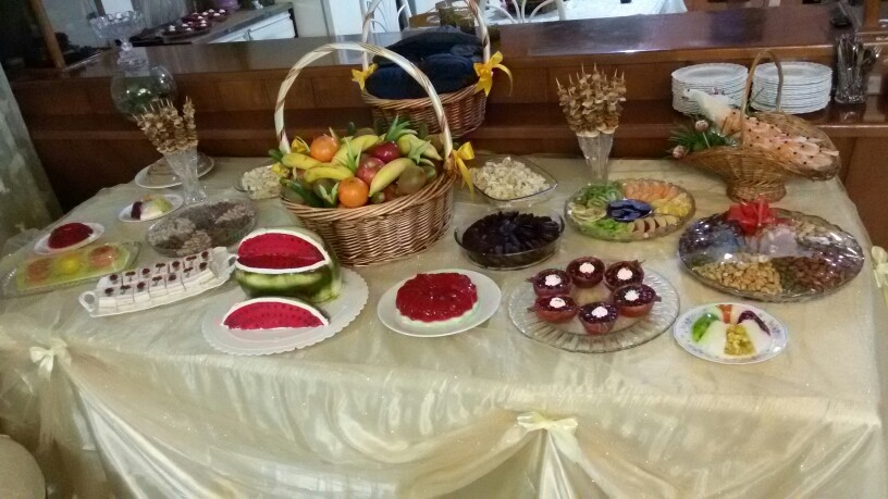 عکس میز شب یلدا