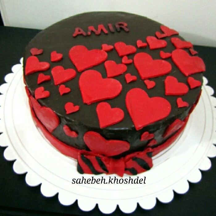 عکس کیک اسفنجی با روکش شکلات