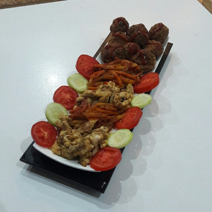 خوراک مرغ و قارچ سوخاری