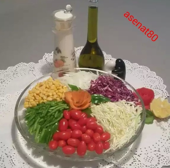 عکس سالاد مخصوص آسنات