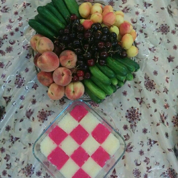 عکس ژله ی موزاییکی و ظرف میوه