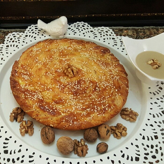 عکس نان آچمای ارده وگردو