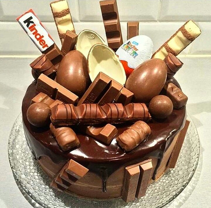 کیک شکلاتی به رویه شکلات