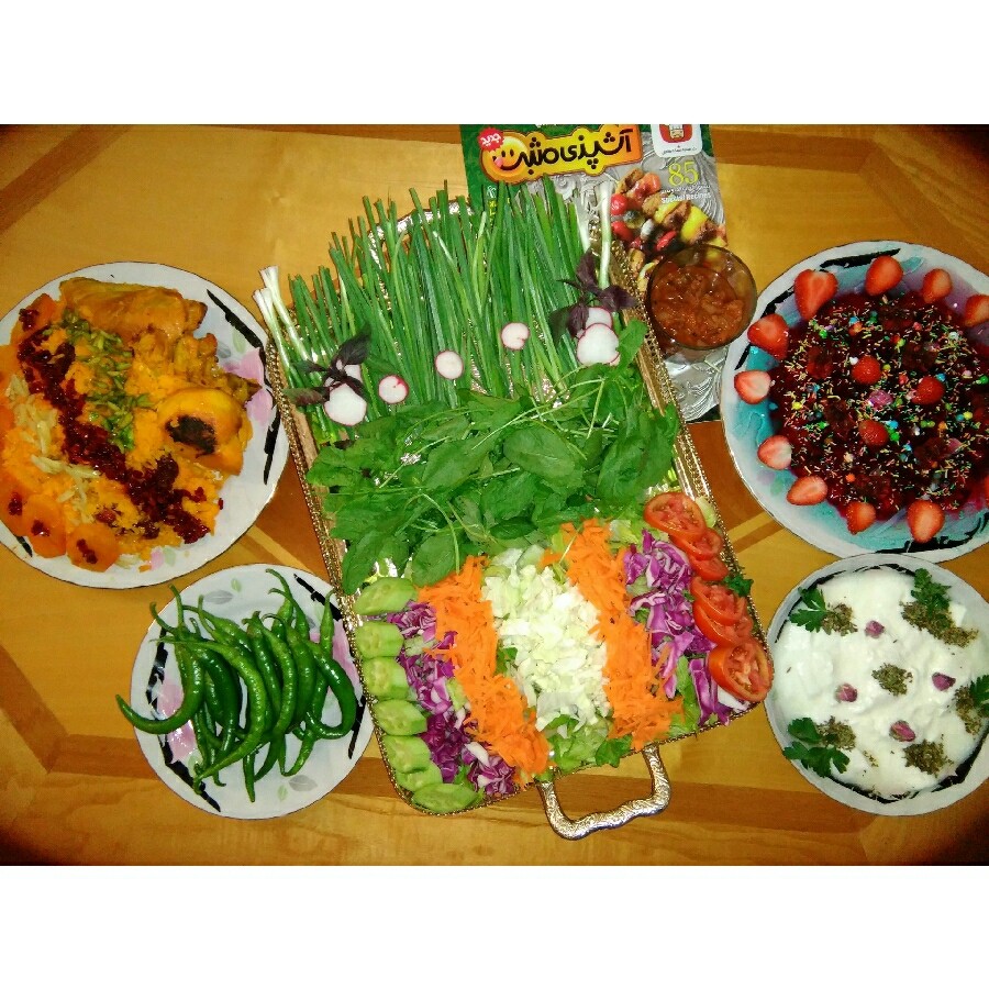 عکس ته چین مرغ و آلو ژله انار