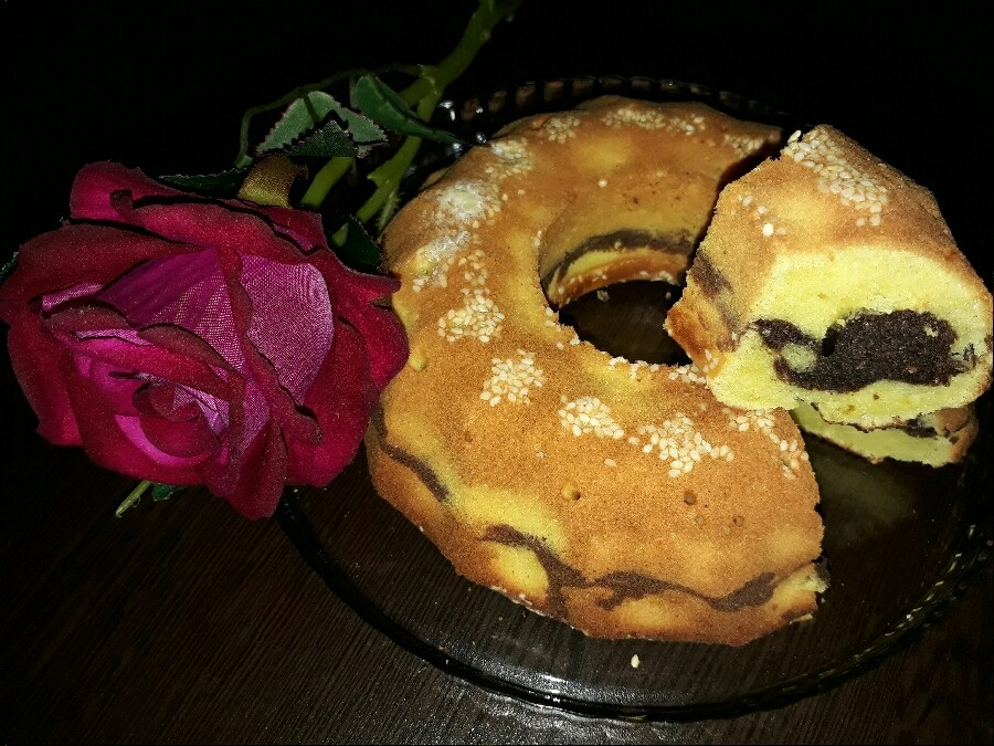 عکس کیک هل و دارچین و زعفران