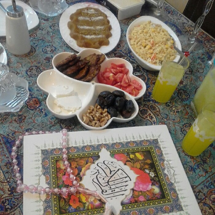 عکس افطارروز اول رمضان 96