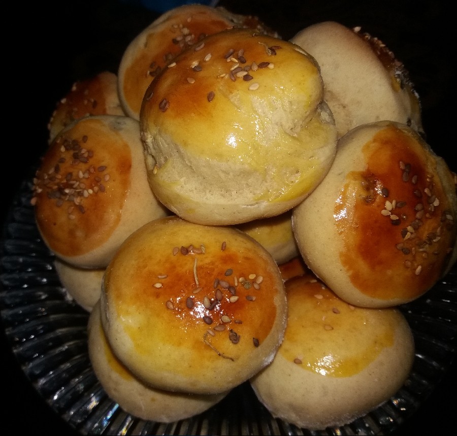 عکس نون شیرمال