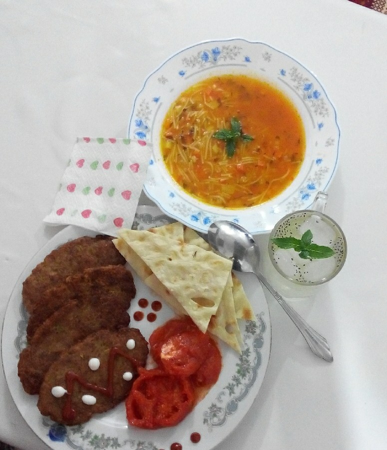 کباب تابه ای همراه با سوپ