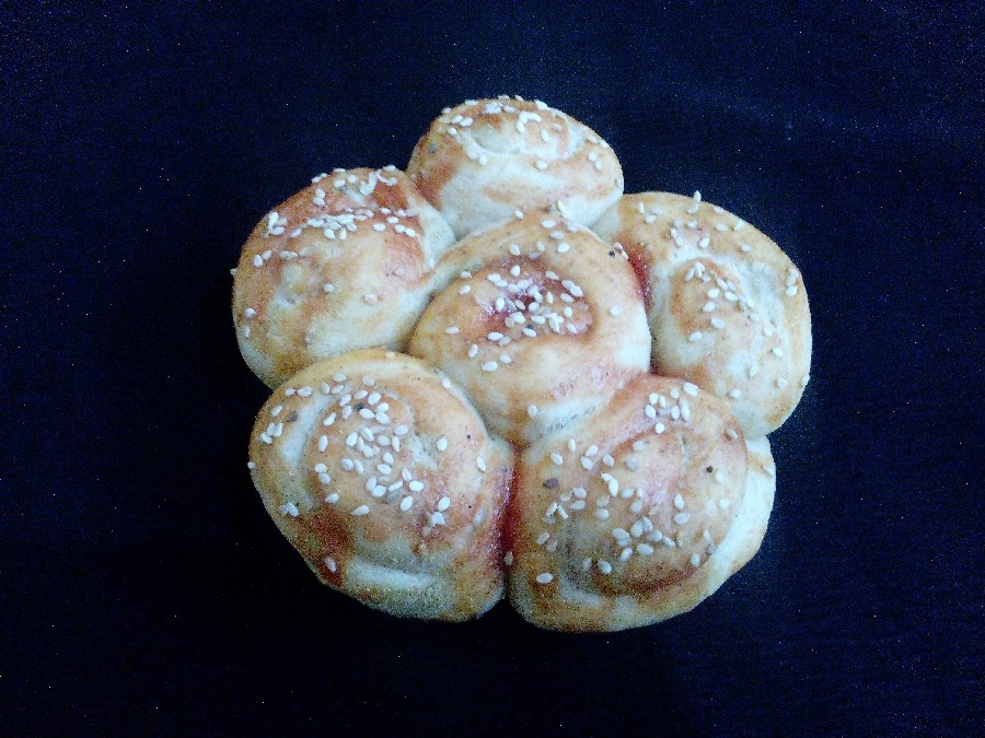 عکس دینر رول (dinner roll)