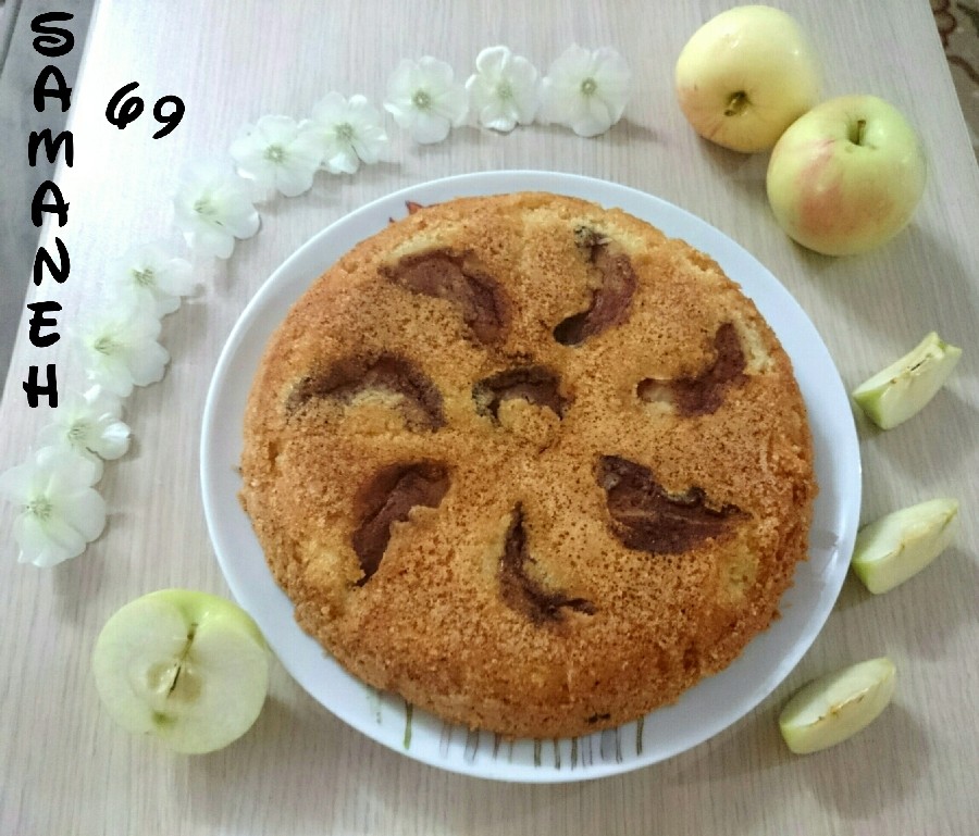 عکس کیک سیب و مارمالاد