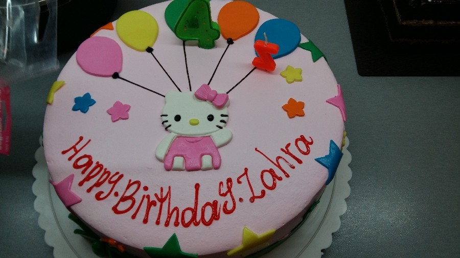 اینم کیک تولد دخترمه